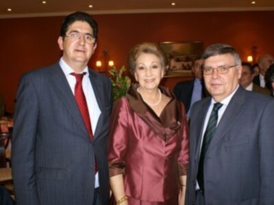 El Colegio de Abogados de Sevilla homenajeó a Marisa Vaillo tras su jubilación