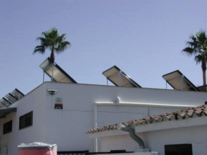 Gines: la piscina cubierta y el nuevo estadio se unen a la apuesta municipal por la energía solar