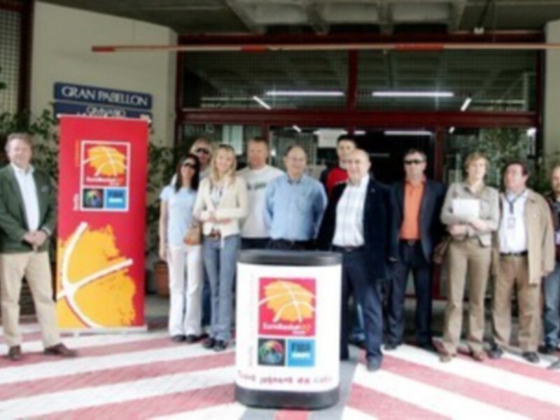 Letones, croatas y portugueses inspeccionan el Pabellón San Pablo