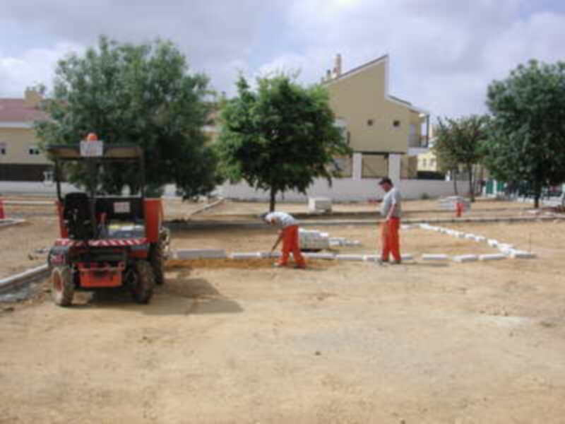 Gines: comienzan las trabajos para crear un nuevo parque en Pablo Picasso