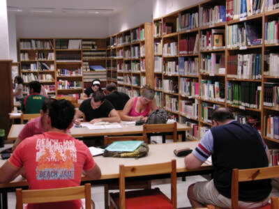 La Biblioteca Municipal de Gines permanece abierta en agosto