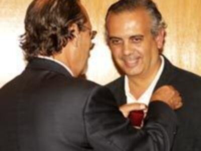 Sáez recibe la insignia de oro del INEF de Madrid