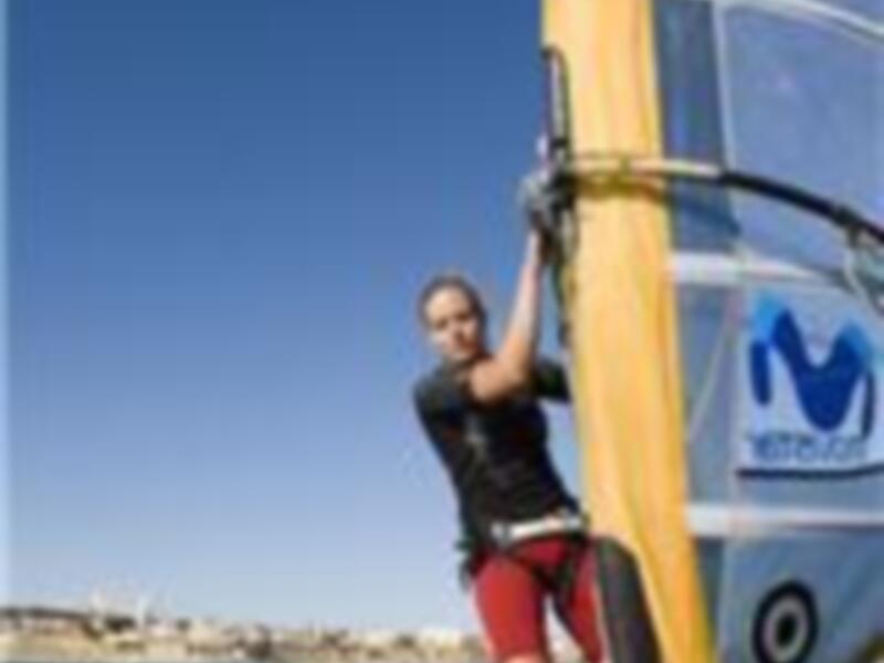 MARINA ALABAU CONDUCE A ESPAÑA AL LIDERATO EN EL RANKING MUNDIAL DE CLASES OLIMPICAS DE VELA