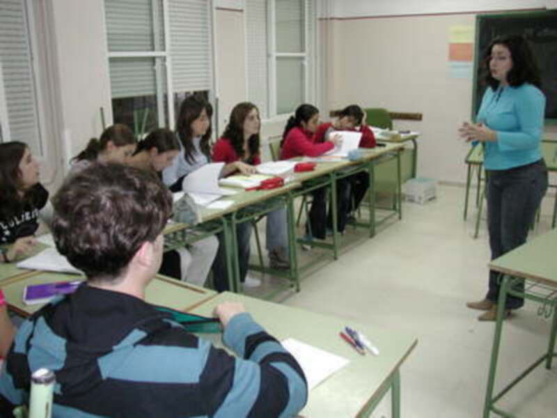 Los jóvenes de Gines aprenden italiano de forma gratuita