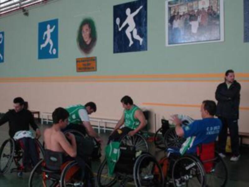 Visita del CD ONCE-Andalucía al Centro Penitenciario de Sevilla
