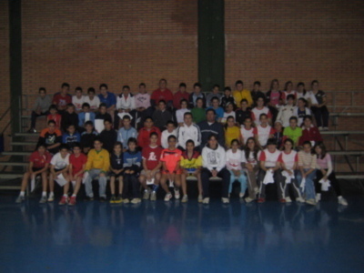 Un grupo de 60 niños y niñas participa en la primera concentración de la selección sevillana infantil 2008 de balonmano