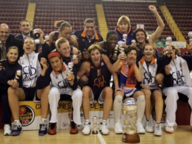 El Ros Casares se proclama campeón de la Copa de la Reina en Sevilla