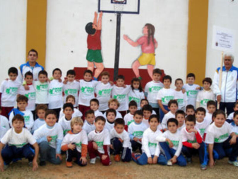 La Delegación de Deportes de Pilas celebra el próximo jueves, 1 de mayo, la X edición del Día del Fútbol Base