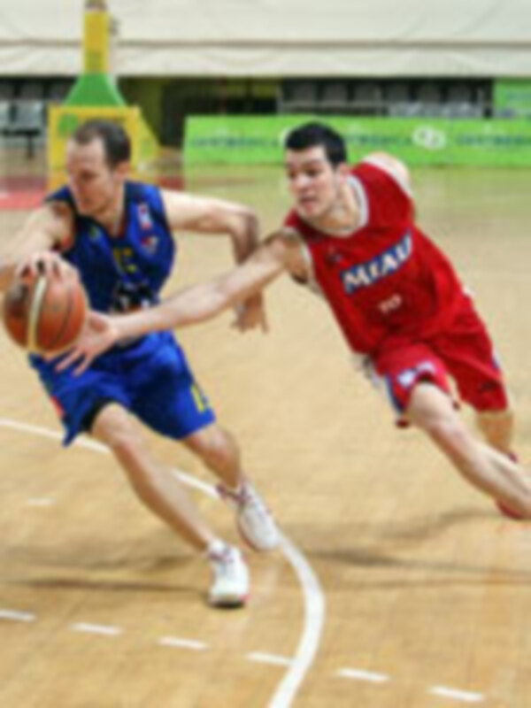 Salsas Musa y Cajasur buscan la última plaza de playoff en la Adecco LEB Bronce