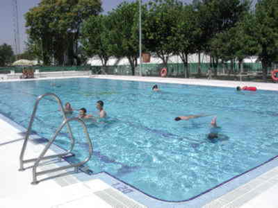 Comienza en Gines la temporada de baño de verano
