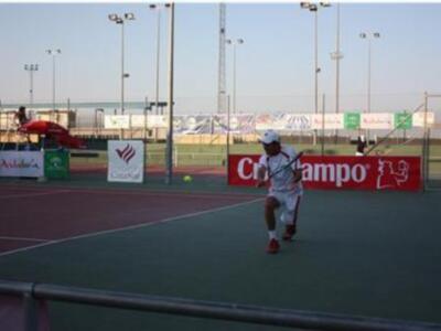 Pedro Salas, la gran sorpresa de la noche, se mete en cuartos del Open Cruzcampo
