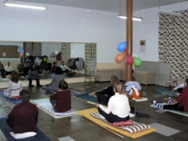 Reanudación de cursos y talleres para la mujer pileña