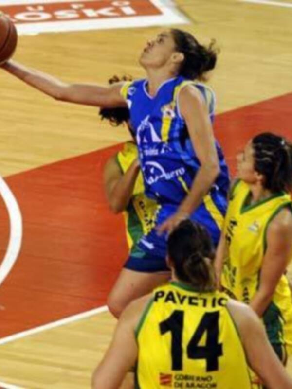 El Olesa Espanyol, Rivas Ecópolis y Ros Casares sufren para imponerse en la novena jornada de la Liga Femenina