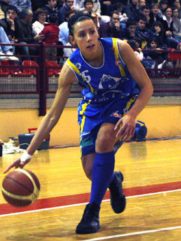 El Hondarribia Irún no hace los deberes ante el Gran Canaria y el EBe Ibiza PDV jugará la Copa en la Liga Femenina