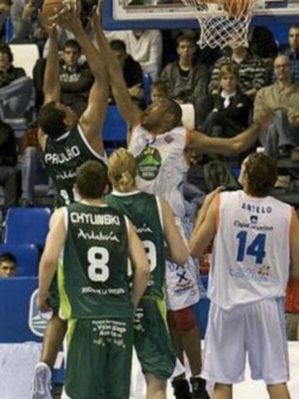 Paulao Prestes mvp de la jornada 18 en la adecco leb oro