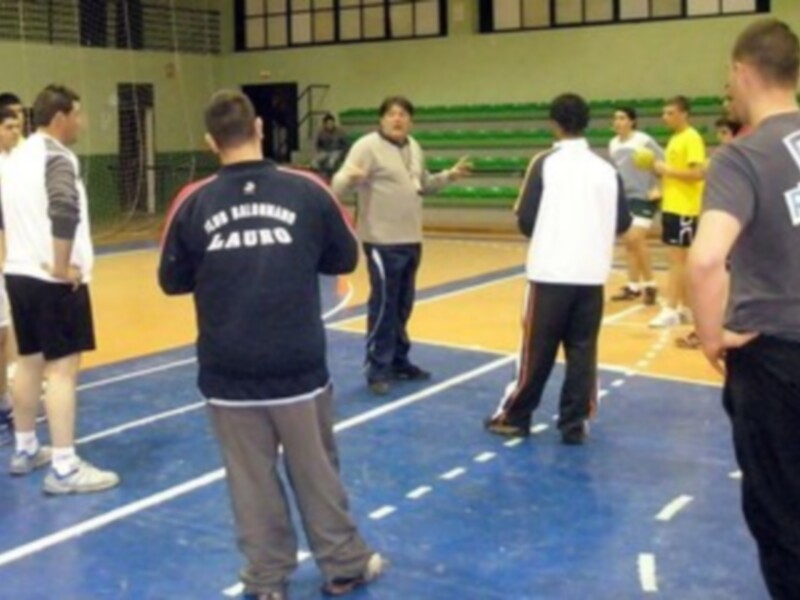 El pivote, protagonista en Lora del Río durante la primera cita del Ciclo de Jornadas Técnicas 2009 de balonmano