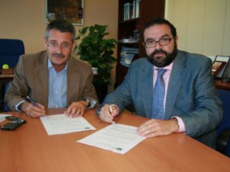 Firma Convenio entre la FAB y la Empresa Publica Deporte Andaluz SA