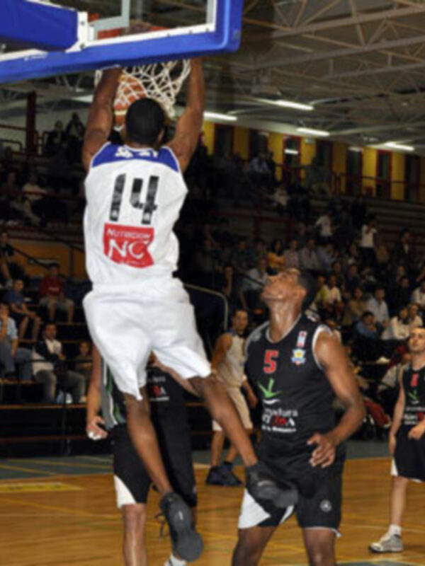 Rápido o defensivo, buen baloncesto en la Final A4 de la Adecco LEB Bronce