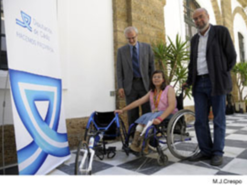 La atleta discapacitada Montserrat Mellado, es recibida en Diputación 