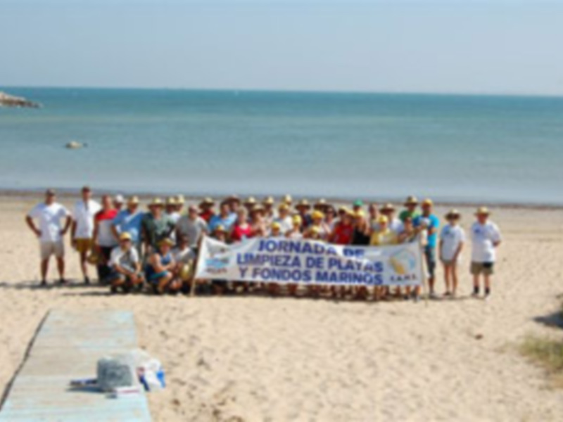 CANS valora la Jornada de Limpieza de playas en Chipiona.