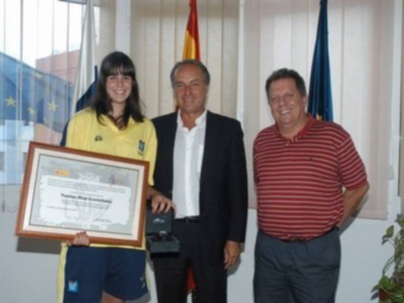 El Director General de Deportes recibe a Yurena Díaz