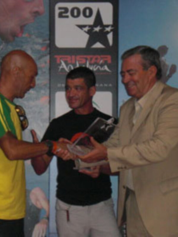 Deportes reconoce la labor de los voluntarios del "Desafío Doñana" Tristar 200 Andalucía