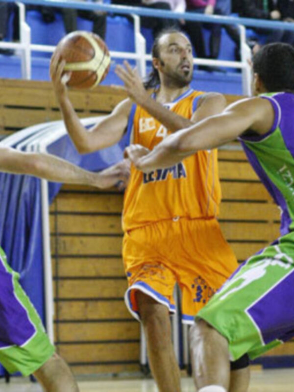 A defender posiciones en la Adecco Plata