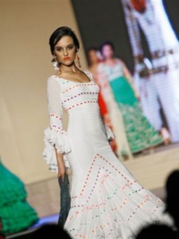 Pilar Vera abrio Simof con su coleccion 2010