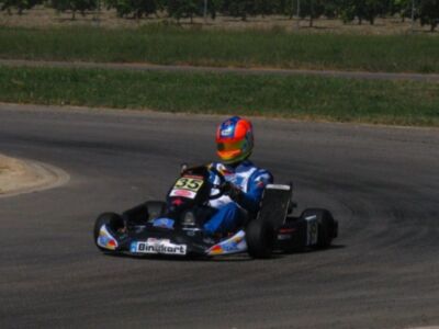 Regreso triunfal de Manu Bejarano en el Campeonato de España de karting