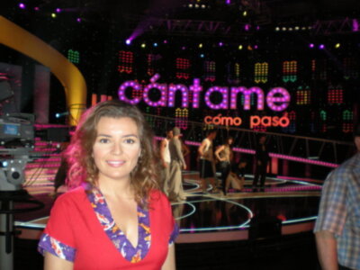 La cantante y actriz sevillana Paz Alarcón pasa a la final de Cántame cómo pasó en TVE .