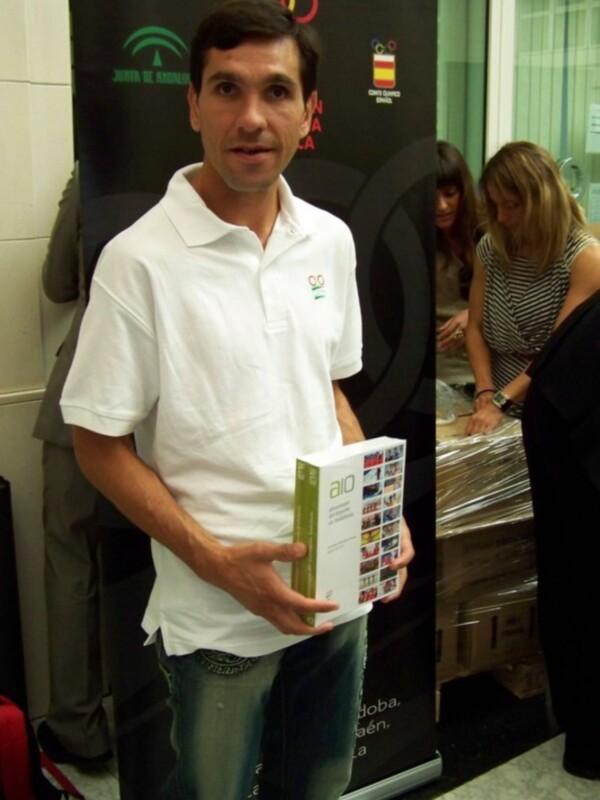 La Fundación Andalucía Olímpica presentó su A10. Almanaque del Deporte en Andalucía