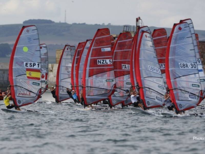 Blanca Manchón suma y sigue en la Skandia sail fo gold, en la que sigue al frente por tercer día consecutivo