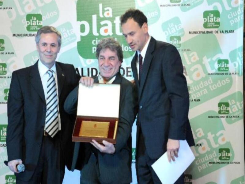 La Municipalidad de La Plata distinguió al actor y director de origen gaditano, Carlos Moreno como Ciudadano Destacado