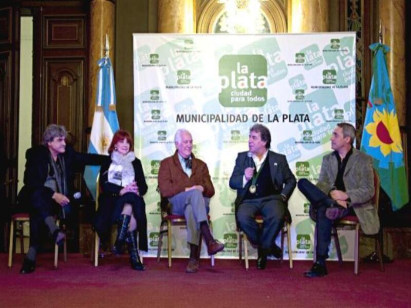 La Municipalidad de La Plata distinguió al actor y director de origen gaditano, Carlos Moreno como Ciudadano Destacado 