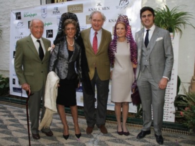 Duelo de mantillas y de Cármenes, en la fiesta de la revista Escaparate de Sevilla 