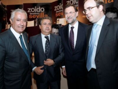 Patricia Rato, la Duquesa de Alba y Rjoy acompañan a Juan Ignacio Zoido en la presentación de su libro Zoido, destino Sevilla