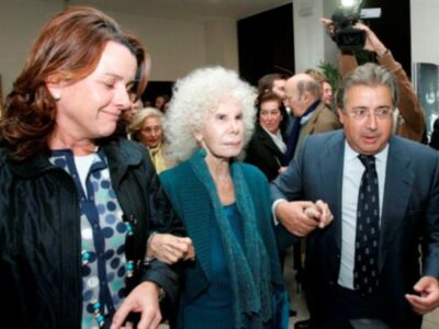 Patricia Rato, la Duquesa de Alba y Rjoy acompañan a Juan Ignacio Zoido en la presentación de su libro Zoido, destino Sevilla