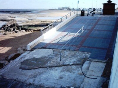 La playa cruz del mar afectada por los temporales