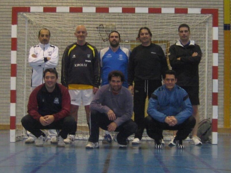 Balonmano: La Puebla de Cazalla acoge el domingo 6 el III Torneo Andaluz de Veteranos/as