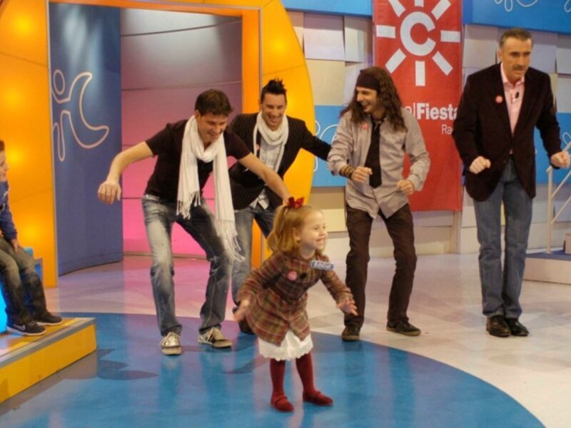 Menuda Noche celebra el X aniversario de canal fiesta radio 