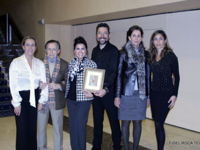 Pase de moda flamenca a beneficio de las obras asistenciales de la Hdad de del Rocío de Triana