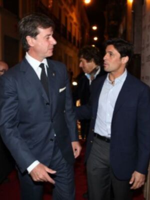 Los Alba apoyan a Cecilia Gómez la ex de Fran Rivera en Sevilla