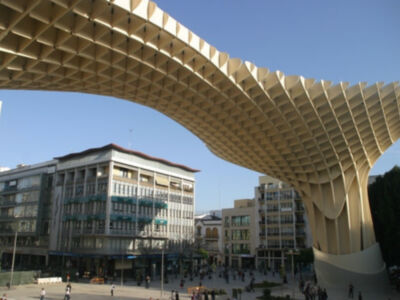 La Plaza de la Encarnación da paso a Metropol Parasol