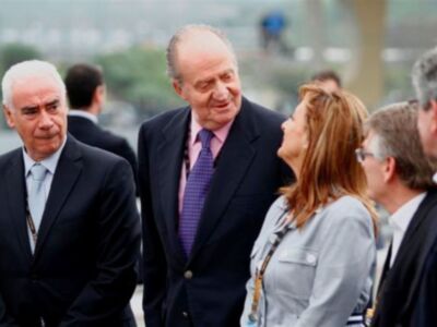 El Rey acude junto a la Infanta Elena al circuito de Jerez