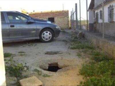 La coalición Partido Andalucista y Compromiso con Lora visita la barriada del veredón del acebuchal