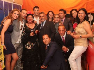 Elisabeth Reyes posa por primera vez con su novio el futbolista del Sevilla Alexis 