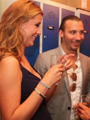 Elisabeth Reyes posa por primera vez con su novio el futbolista del Sevilla Alexis 