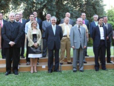 Eva González recibió la medalla de oro de Sevilla junto a Morante de la puebla