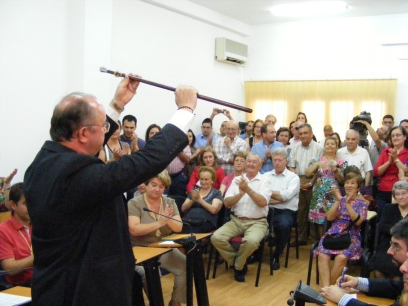 El socialista Manuel Camino, investido por segunda vez  como Alcalde de Gines 
