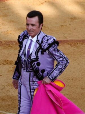 Ortega Cano operado del pie